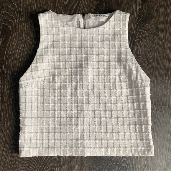 Alice + Olivia Tops - Alice + Olivia crop top